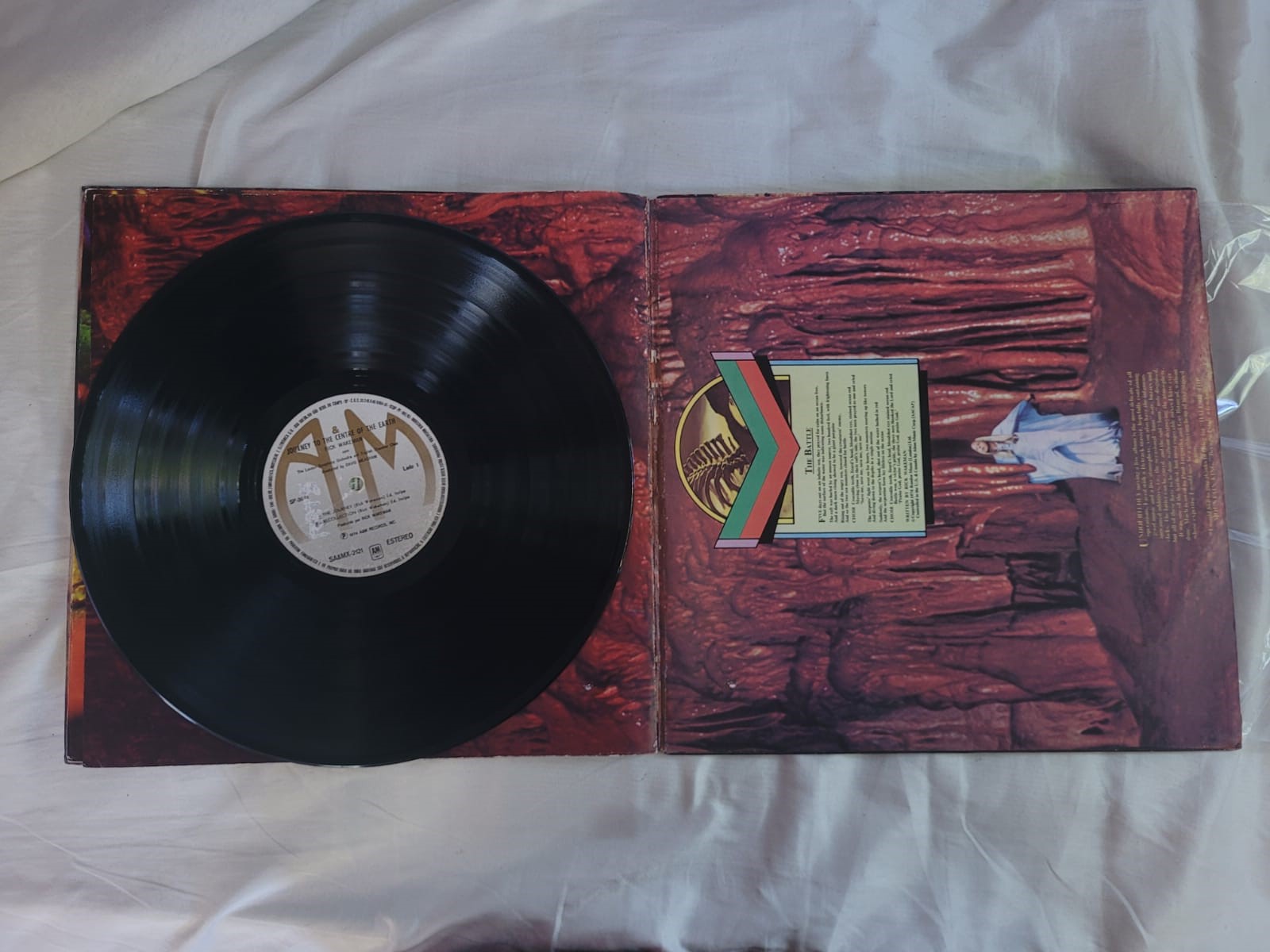 Rick Wakeman - Journey to the Centre of the Earth - Thumbnail 4